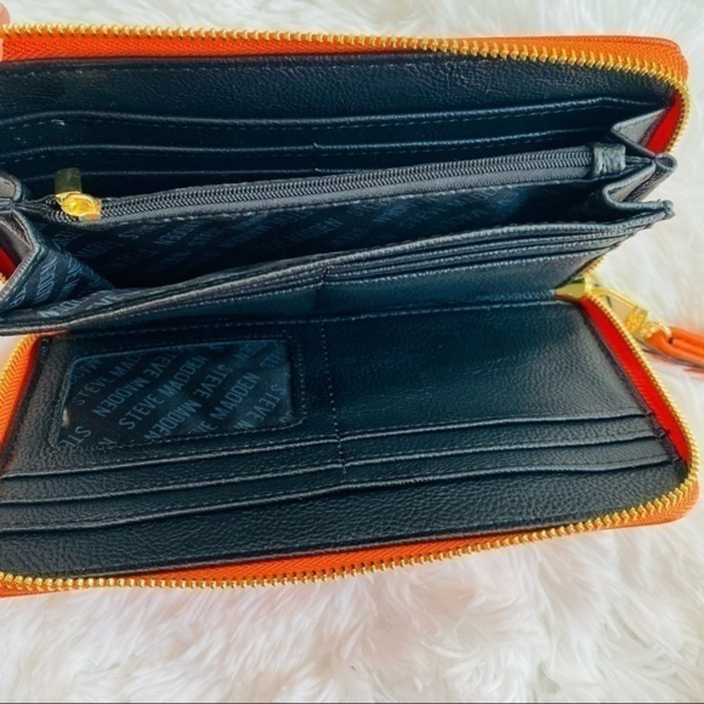 NEW with Tags Steve Madden Wallet Wristlet Orange with Gold Zipper - Picture 4 of 10